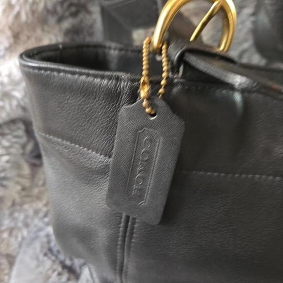 Vintage Coach Shoulder Bag - Picture 2 of 11